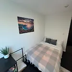 248 Halls Apart Otel
