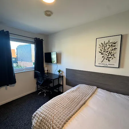 248 Halls Aparthotel 3*