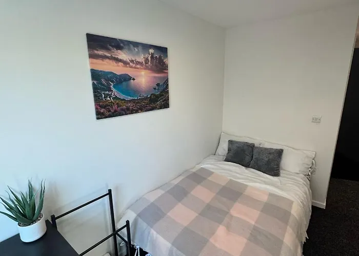 248 Halls Aparthotel